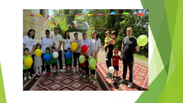 Спортивный праздник ко ДНЮ СЕМЬИ! «Самая спортивная семейка!» Средняя группа “Балбобек” Привлечь родителей к активному участию в жизни детского сада. Развивать интерес к спортивно-массовым мероприятиям.